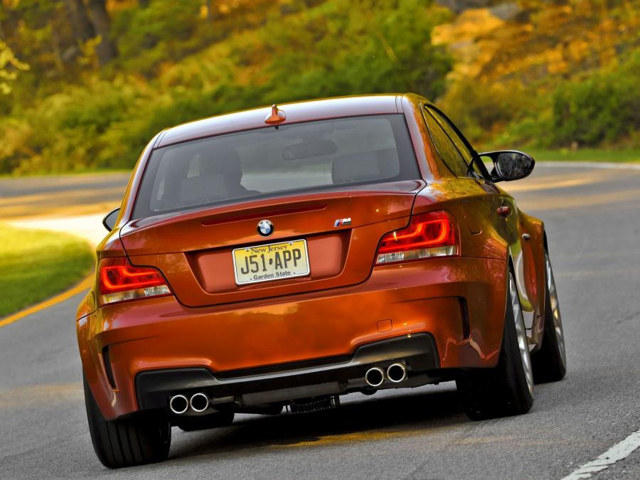  BMW 1-Series M Coupe 2011 года  (US) (фото 11 из 30)